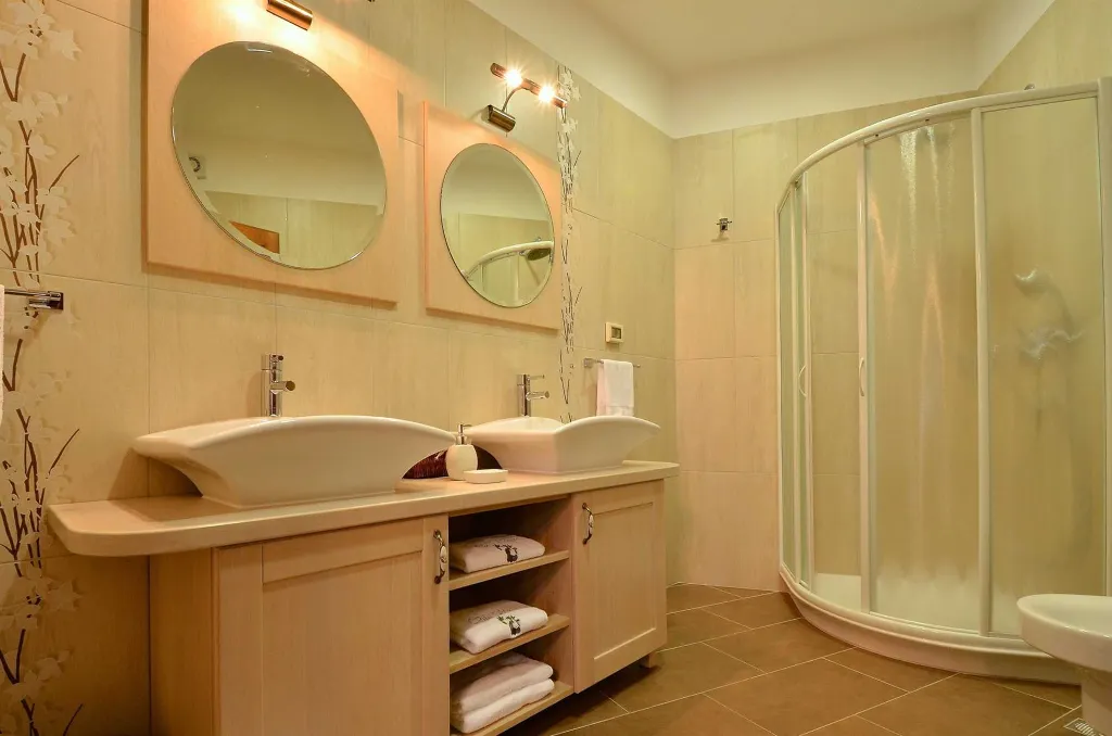 Spacious Villa Retreat with Pool in Buzet