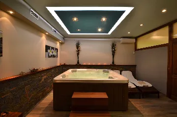 Spacious Villa Retreat with Pool in Buzet