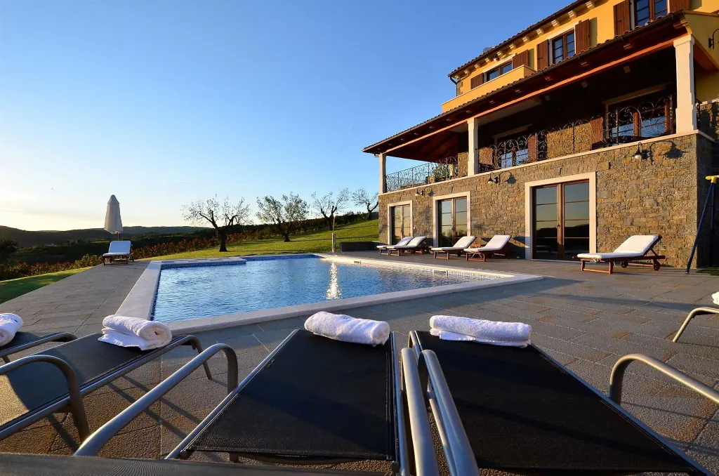 Spacious Villa Retreat with Pool in Buzet