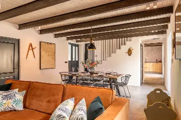 Spacious 4-Bedroom Villa with Pool in Golaš, Istria