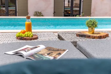 Spacious 4-Bedroom Villa with Pool in Golaš, Istria