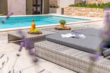 Spacious 4-Bedroom Villa with Pool in Golaš, Istria