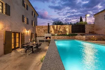 Spacious 4-Bedroom Villa with Pool in Golaš, Istria