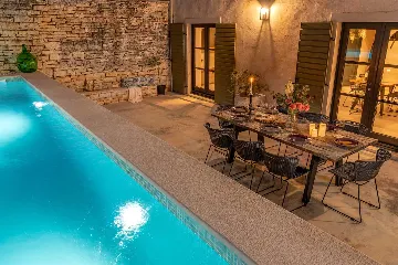 Spacious 4-Bedroom Villa with Pool in Golaš, Istria