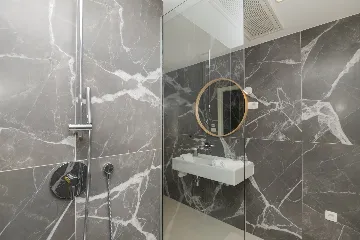 Seaview Grand Villa with Pool in Brela