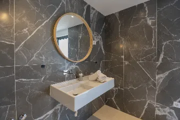 Seaview Grand Villa with Pool in Brela