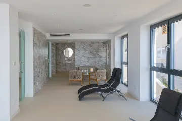 Seaview Grand Villa with Pool in Brela