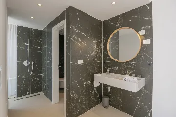 Seaview Grand Villa with Pool in Brela