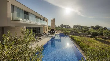 Contemporary Villa Retreat with Heated Pool, Splitska