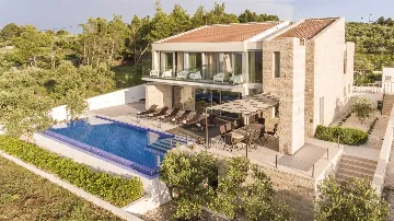 Contemporary Villa Retreat with Heated Pool, Splitska