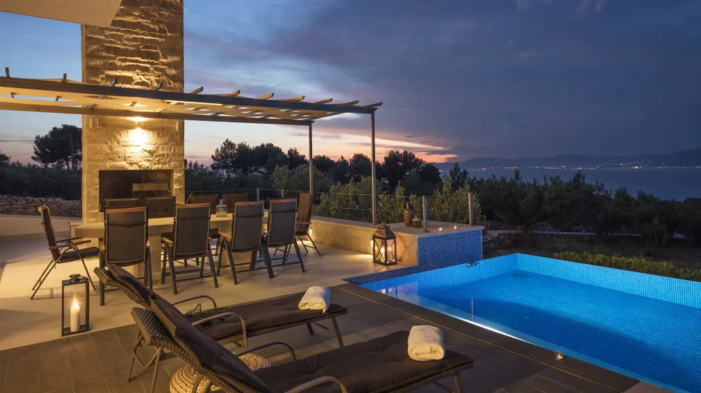 Contemporary Villa Retreat with Heated Pool, Splitska
