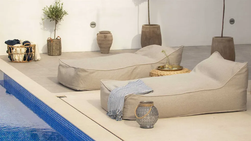 Contemporary Villa Retreat with Heated Pool, Splitska
