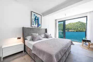 Modern Seaside Villa with Pool in Slano