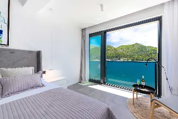 Modern Seaside Villa with Pool in Slano