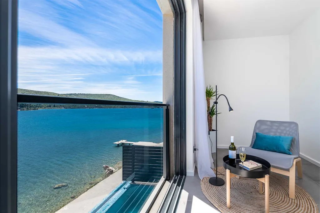 Modern Seaside Villa with Pool in Slano