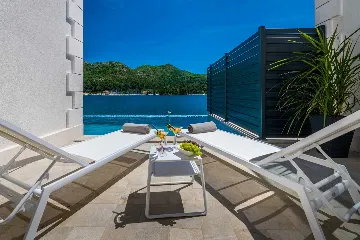 Modern Seaside Villa with Pool in Slano