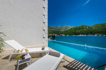 Modern Seaside Villa with Pool in Slano