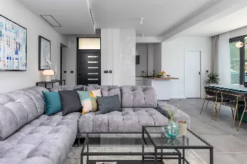 Modern Seaside Villa with Pool in Slano