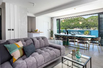 Modern Seaside Villa with Pool in Slano