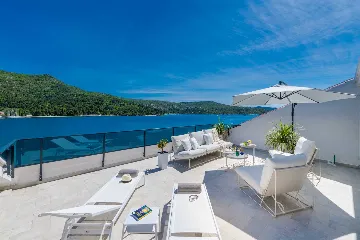 Modern Seaside Villa with Pool in Slano