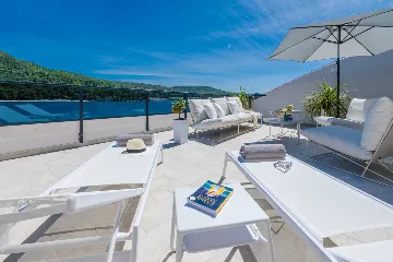 Modern Seaside Villa with Pool in Slano