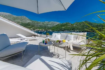 Modern Seaside Villa with Pool in Slano
