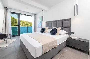 Modern Seaside Villa with Pool in Slano