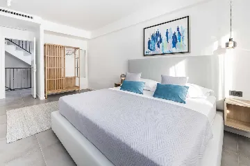 Modern Seaside Villa with Pool in Slano