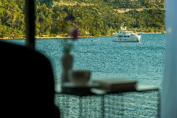 Modern Seaside Villa with Pool in Slano