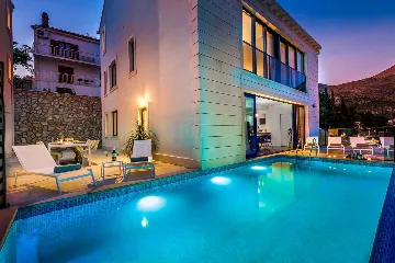 Modern Seaside Villa with Pool in Slano