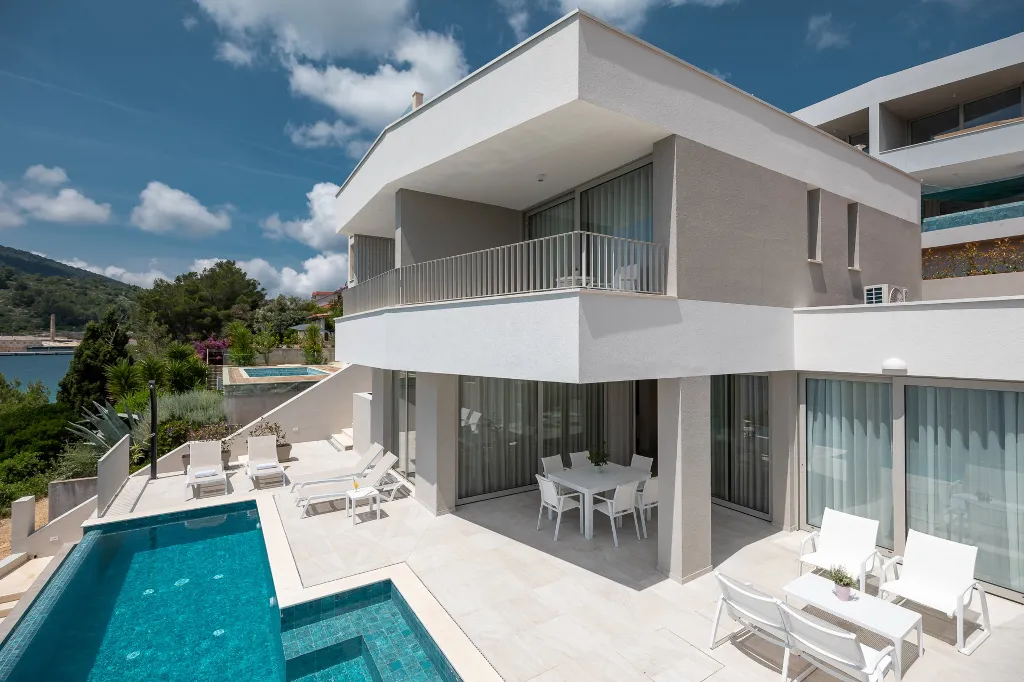 Contemporary Villa Retreat with Pool in Vela Luka