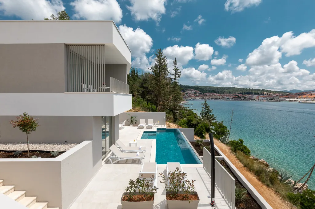 Contemporary Villa Retreat with Pool in Vela Luka