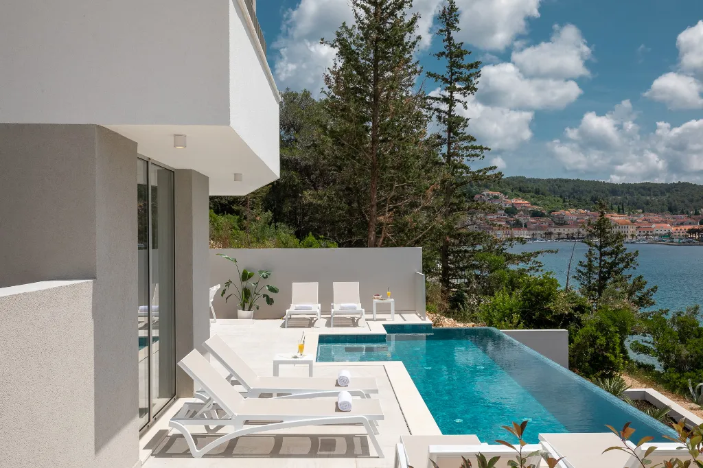 Contemporary Villa Retreat with Pool in Vela Luka