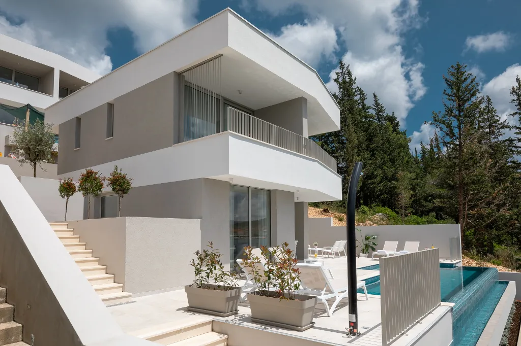 Contemporary Villa Retreat with Pool in Vela Luka