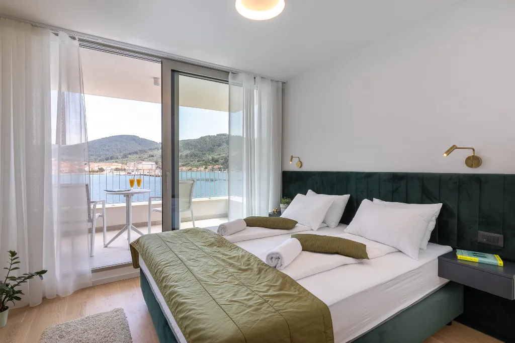 Contemporary Villa Retreat with Pool in Vela Luka