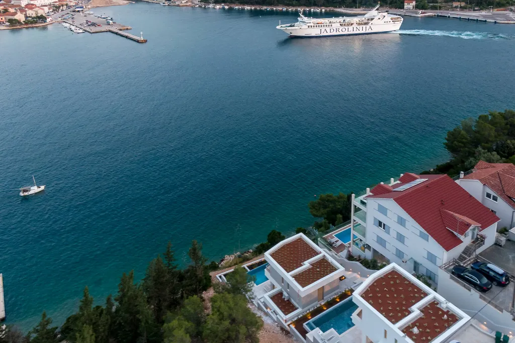 Contemporary Villa Retreat with Pool in Vela Luka