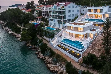 Contemporary Villa Retreat with Pool in Vela Luka