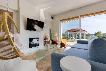 Modern Villa Retreat with Pool in Radašinovci