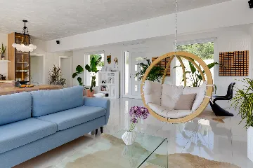 Modern Villa Retreat with Pool in Radašinovci