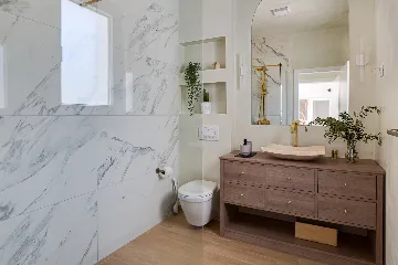 Modern Villa Retreat with Pool in Radašinovci