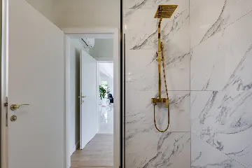 Modern Villa Retreat with Pool in Radašinovci