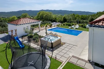 Modern Villa Retreat with Pool in Radašinovci