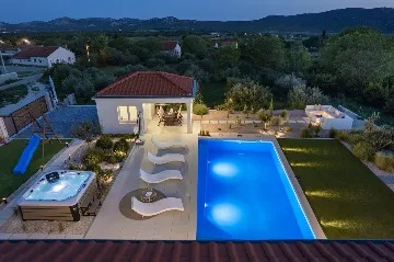 Modern Villa Retreat with Pool in Radašinovci