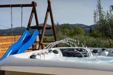 Modern Villa Retreat with Pool in Radašinovci