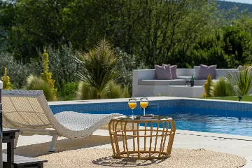 Modern Villa Retreat with Pool in Radašinovci