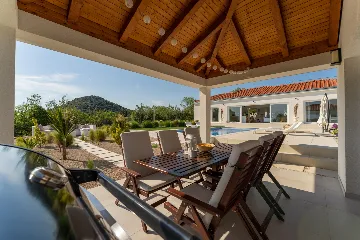 Modern Villa Retreat with Pool in Radašinovci