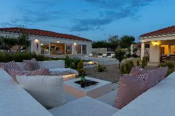 Modern Villa Retreat with Pool in Radašinovci
