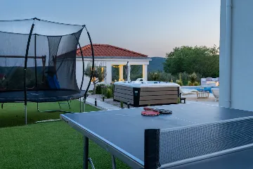Modern Villa Retreat with Pool in Radašinovci