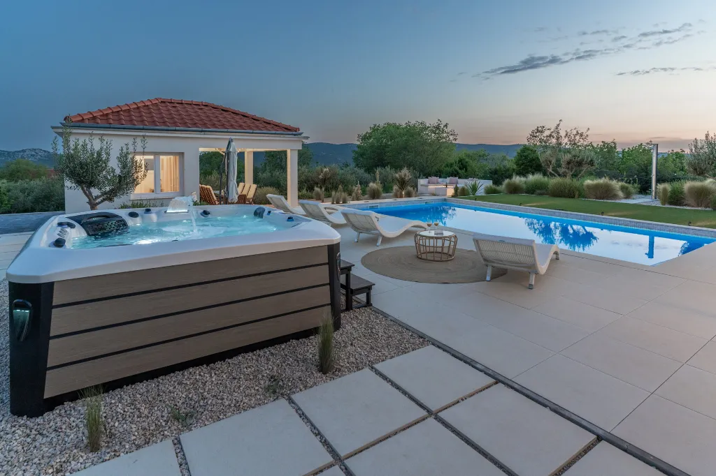 Modern Villa Retreat with Pool in Radašinovci