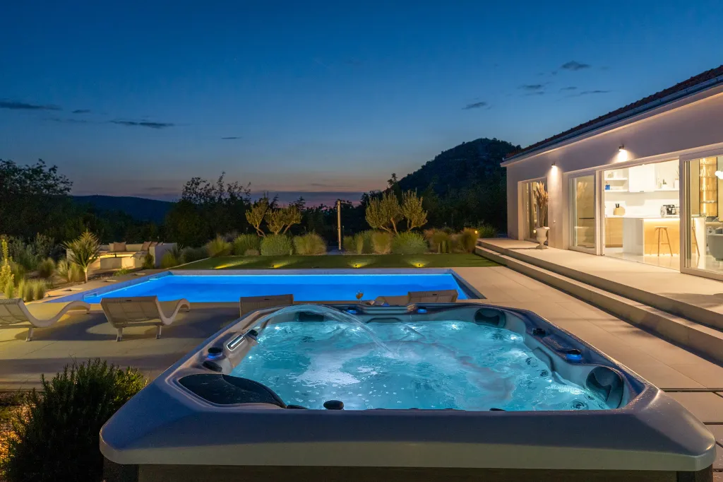 Modern Villa Retreat with Pool in Radašinovci